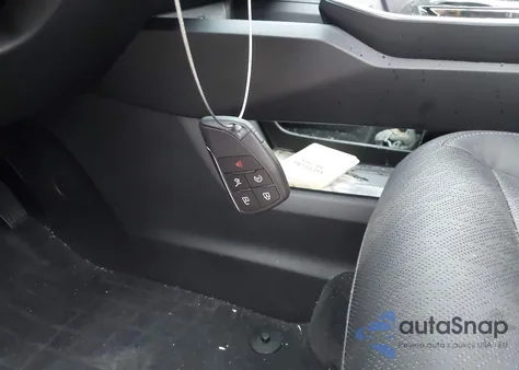 2025 Chevrolet Equinox Awd Lt z USA, uszkodzony, nr VIN 3GNAXPEGXSL153187